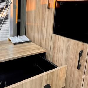 Master Pro Executive Table